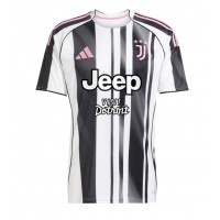 Juventus Federico Gatti #4 Domáci futbalový dres 2025-26 Krátky Rukáv